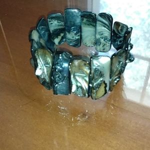 Black abalone stretch bracelet